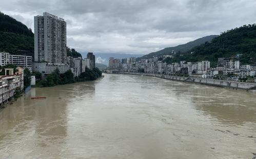 乌苏里江涨水了吗「乌苏里江最大洪水是哪一年」 电影解说